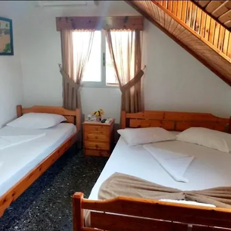 Villa Magda Vrasná Buitenkant foto